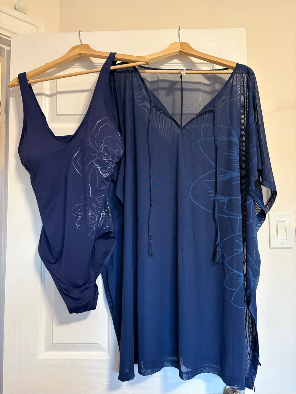 La Vie en Rose Floral Mesh Caftan + One piece bathing suit, L/XL